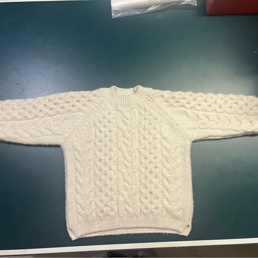 Zara Kids Cream Cable Knit Sweater (122)